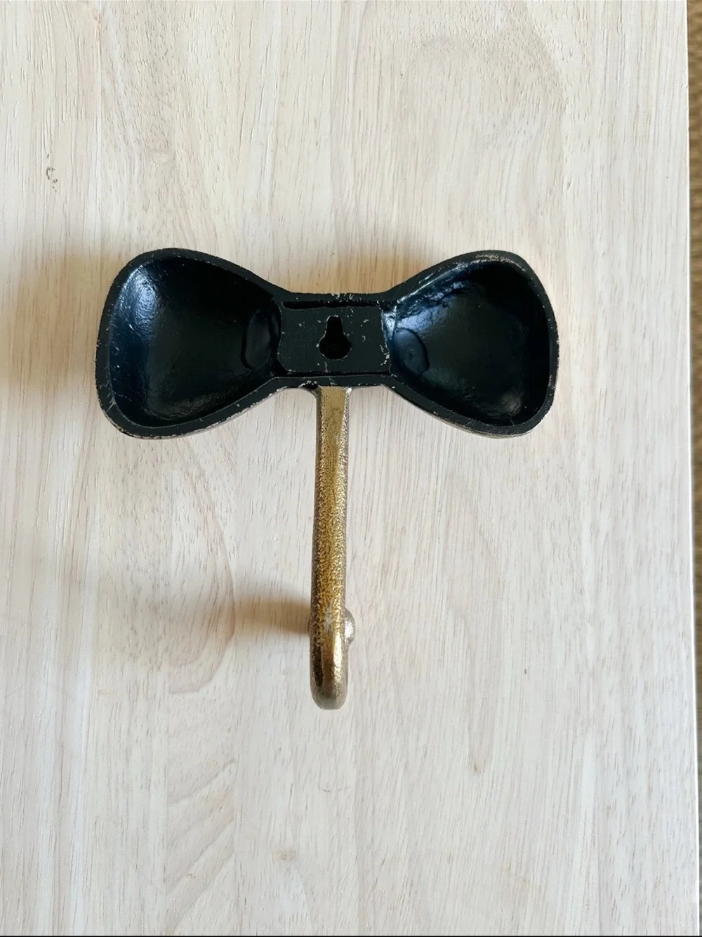 NWOT Crate & Barrel Little Bow Gold Metal Kids Wall Hook
